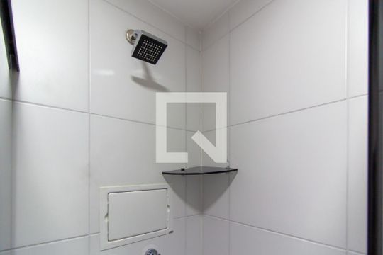 Banheiro de kitnet/studio à venda com 1 quarto, 23m² em Vila Esperança, São Paulo