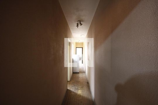 Corredor de casa à venda com 3 quartos, 200m² em Vila Mariana, São Paulo
