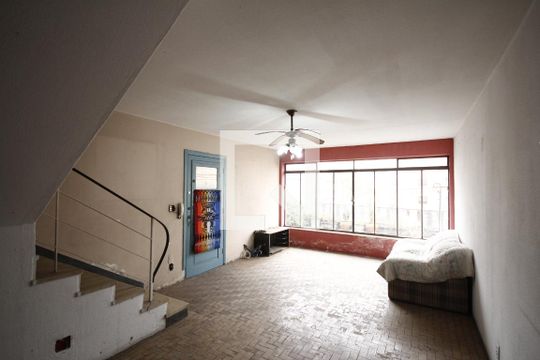 Casa à venda com 3 quartos, 200m² em Vila Mariana, São Paulo