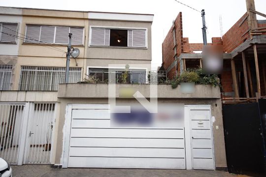 Fachada de casa à venda com 3 quartos, 200m² em Vila Mariana, São Paulo