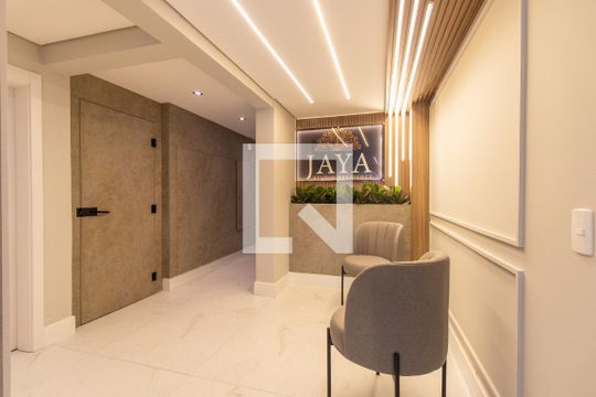Hall de kitnet/studio à venda com 1 quarto, 23m² em Bigorrilho, Curitiba