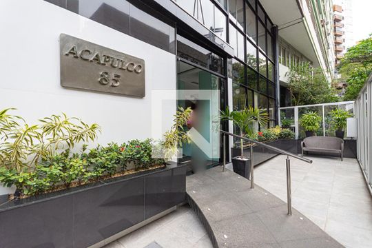 Entrada de apartamento à venda com 2 quartos, 90m² em Icaraí, Niterói