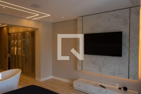 SUITE MASTER de apartamento à venda com 2 quartos, 136m² em Cambuí, Campinas