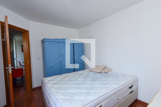 Suite de apartamento para alugar com 2 quartos, 60m² em Renascença, Belo Horizonte