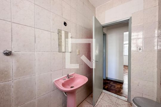 Banheiro de apartamento para alugar com 2 quartos, 82m² em Bom Retiro, São Paulo