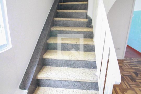 escada sala de apartamento para alugar com 2 quartos, 70m² em Santana, São Paulo
