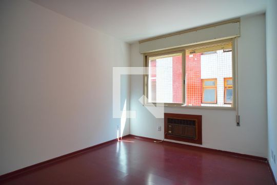Sala de apartamento à venda com 2 quartos, 66m² em Petrópolis, Porto Alegre
