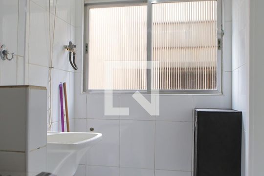 Lavanderia de kitnet/studio para alugar com 1 quarto, 32m² em Boqueirão, Santos
