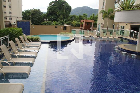 Área comum - Piscina de kitnet/studio à venda com 1 quarto, 40m² em Taquara, Rio de Janeiro