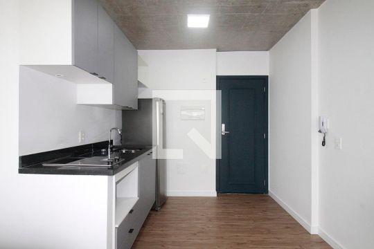 Cozinha de kitnet/studio à venda com 0 quarto, 30m² em República, São Paulo