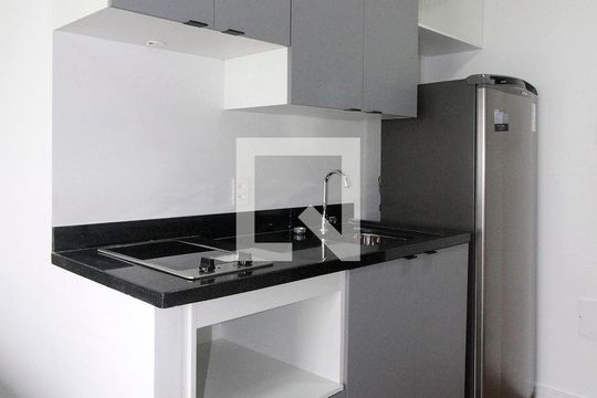 Cozinha de kitnet/studio à venda com 0 quarto, 30m² em República, São Paulo