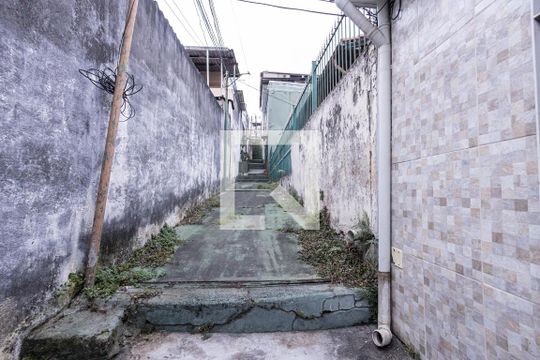 Área comum de casa de condomínio para alugar com 2 quartos, 70m² em Penha de França, São Paulo