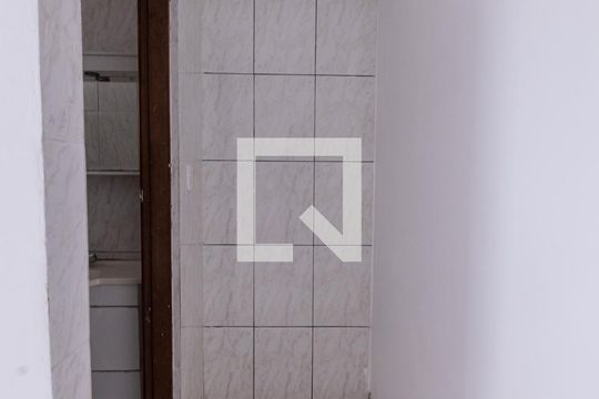 Banheiro Quarto 1 de casa de condomínio para alugar com 2 quartos, 70m² em Penha de França, São Paulo