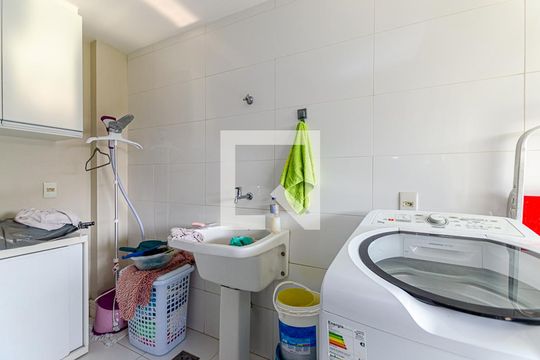 Área de Serviço de casa à venda com 4 quartos, 500m² em Vila Progresso, Niterói