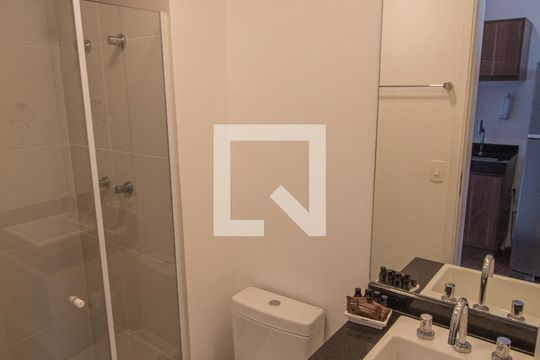 Banheiro de kitnet/studio à venda com 1 quarto, 30m² em Vila Cordeiro, São Paulo