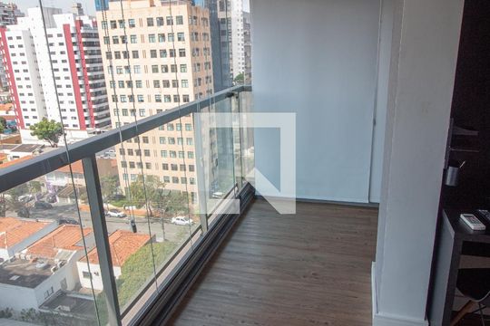 varanda de kitnet/studio à venda com 1 quarto, 30m² em Vila Cordeiro, São Paulo