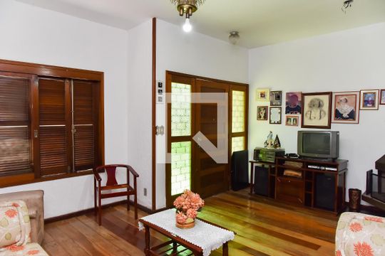 Sala de casa à venda com 5 quartos, 280m² em Jardim Itu, Porto Alegre