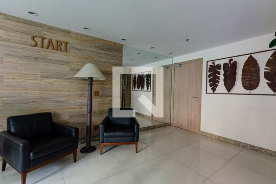 Hall de Entrada de apartamento à venda com 2 quartos, 70m² em Vital Brasil, Niterói