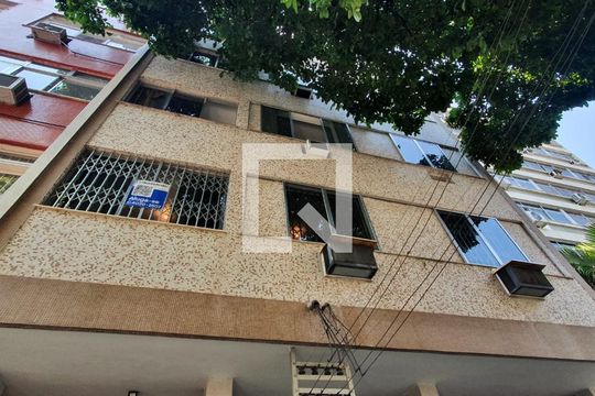 Fachada de apartamento para alugar com 2 quartos, 76m² em Tijuca, Rio de Janeiro