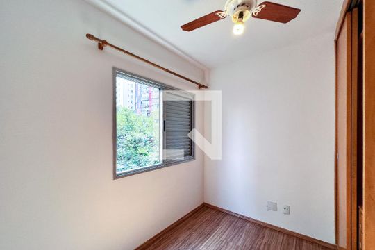 Quarto  de apartamento à venda com 2 quartos, 77m² em Vila Olímpia, São Paulo