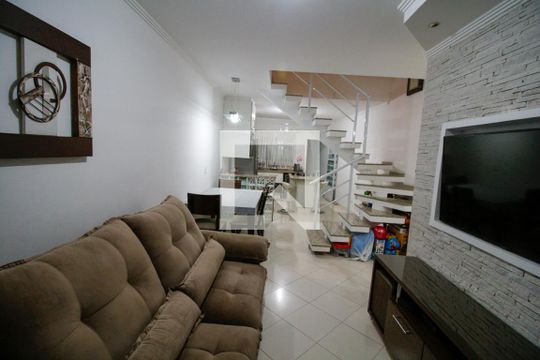 Sala de Estar de casa à venda com 2 quartos, 173m² em Vila Esperança, São Paulo
