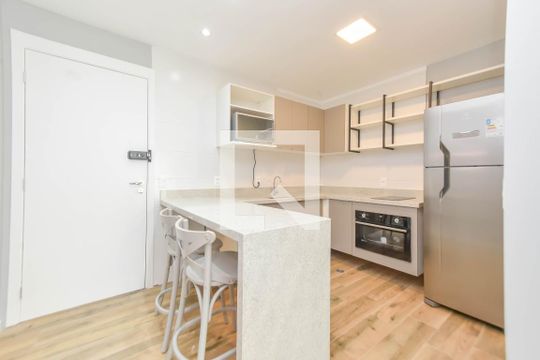 Cozinha de kitnet/studio para alugar com 1 quarto, 40m² em Bela Vista, São Paulo