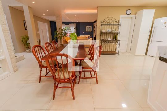 Casa à venda com 4 quartos, 409m² em Campestre, São Leopoldo