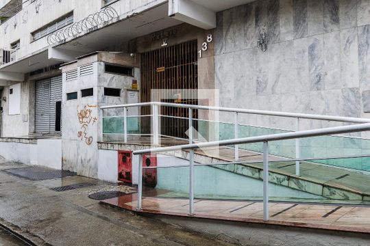 Fachada da entrada de apartamento à venda com 2 quartos, 66m² em Penha, Rio de Janeiro