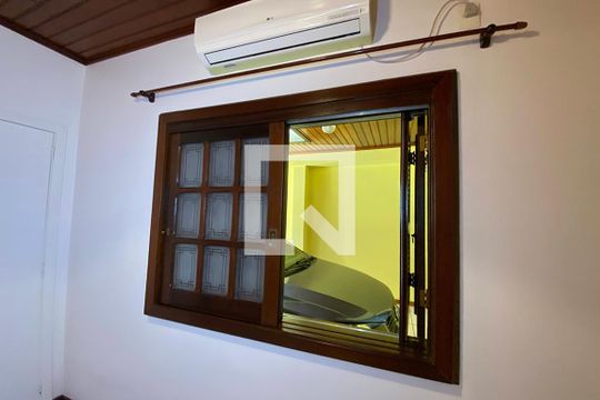 Quarto 2 de casa à venda com 3 quartos, 210m² em Scharlau, São Leopoldo
