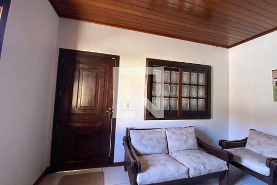 Sala de casa à venda com 3 quartos, 210m² em Scharlau, São Leopoldo