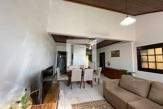 Sala de casa à venda com 3 quartos, 210m² em Scharlau, São Leopoldo