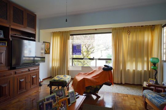 Apartamento à venda com 3 quartos, 300m² em Jardim Lindóia, Porto Alegre