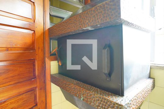 Cozinha e Área de Serviço de apartamento à venda com 3 quartos, 300m² em Jardim Lindóia, Porto Alegre