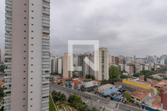 Vista da Suíte de apartamento para alugar com 2 quartos, 79m² em Brooklin Paulista, São Paulo