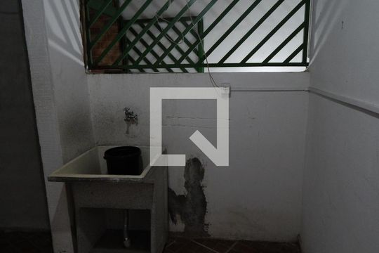 Área Externa de casa para alugar com 2 quartos, 98m² em Jardim de Lourdes, Embu das Artes