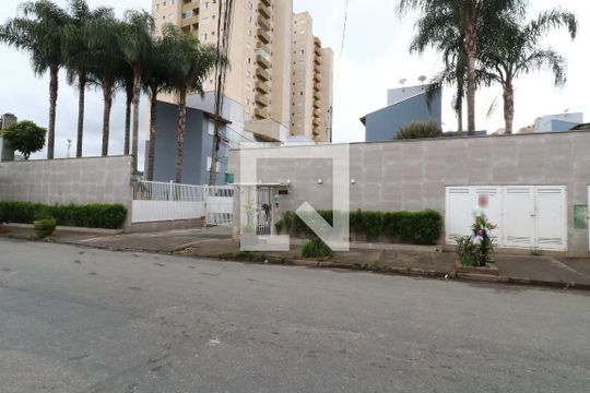 Fachada de casa de condomínio para alugar com 3 quartos, 89m² em Vila Joao Ramalho, Santo André