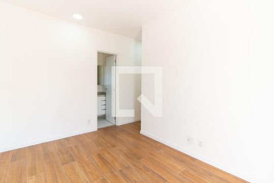 Suíte de apartamento à venda com 2 quartos, 66m² em Quarta Parada, São Paulo