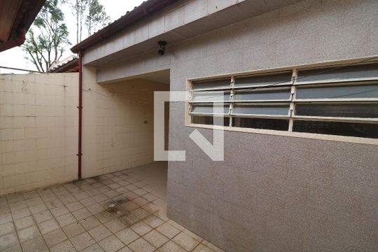 Área de Serviço de casa à venda com 2 quartos, 150m² em Jardim Independência (são Paulo), São Paulo