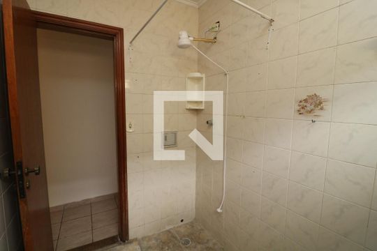 Banheiro de casa à venda com 2 quartos, 150m² em Jardim Independência (são Paulo), São Paulo