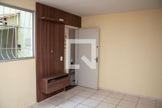 Sala de apartamento à venda com 2 quartos, 48m² em Sapucaia, Contagem
