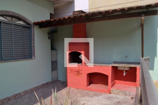 Área comum - Churrasqueira de casa para alugar com 3 quartos, 1m² em Nossa Senhora de Fátima, Nilópolis