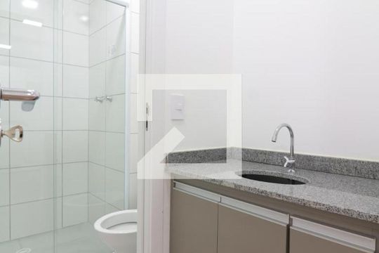 Banheiro de apartamento para alugar com 1 quarto, 30m² em Mooca, São Paulo