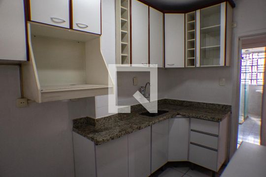 Cozinha de apartamento à venda com 1 quarto, 45m² em Bosque da Saúde, São Paulo