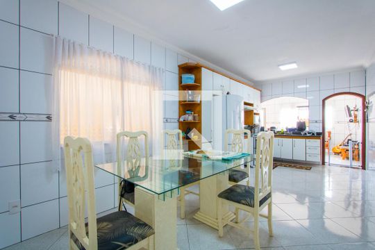 Cozinha de casa à venda com 3 quartos, 225m² em Vila Helena, Santo André