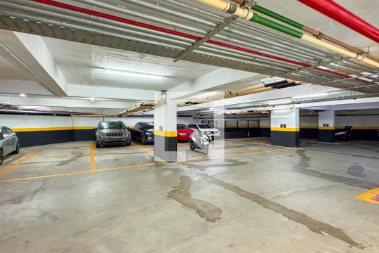 Garagem de kitnet/studio à venda com 1 quarto, 31m² em Vila Mariana, São Paulo