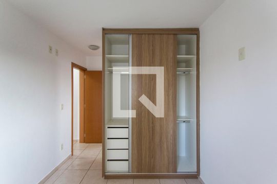 Suite de apartamento para alugar com 2 quartos, 110m² em Tubalina, Uberlândia
