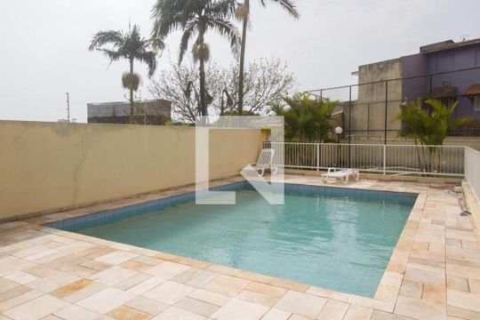 Piscina de apartamento para alugar com 2 quartos, 54m² em Parque Maria Helena, São Paulo