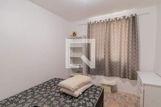 Quarto 2 de apartamento para alugar com 2 quartos, 55m² em Santos Dumont, São Leopoldo