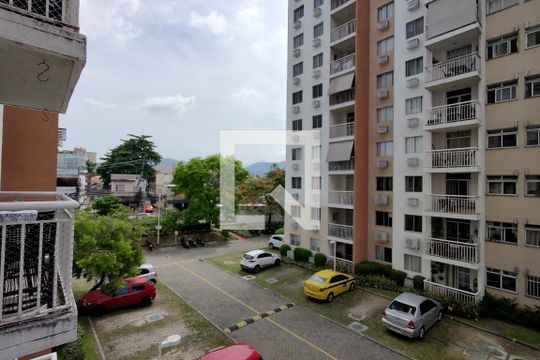 Vista de apartamento para alugar com 2 quartos, 48m² em Anil, Rio de Janeiro