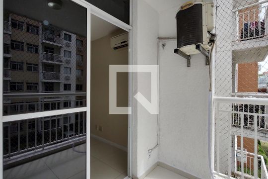 Varanda de apartamento para alugar com 2 quartos, 48m² em Anil, Rio de Janeiro